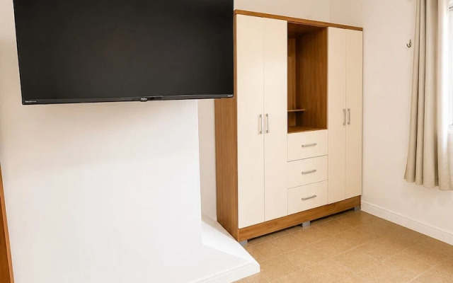 Casa Laranja com Split e Wi-Fi 700 MB