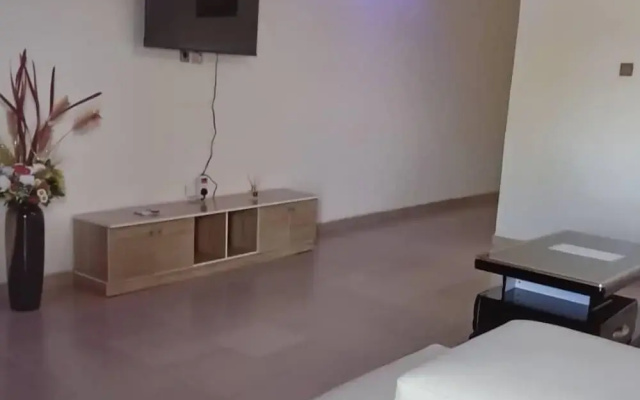 Apartment - Sleeps 4 - Parking - Wi-fi