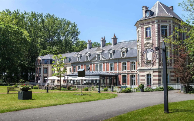 hotelImage