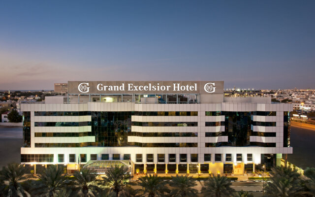 Grand Excelsior Hotel Deira вид на фасад