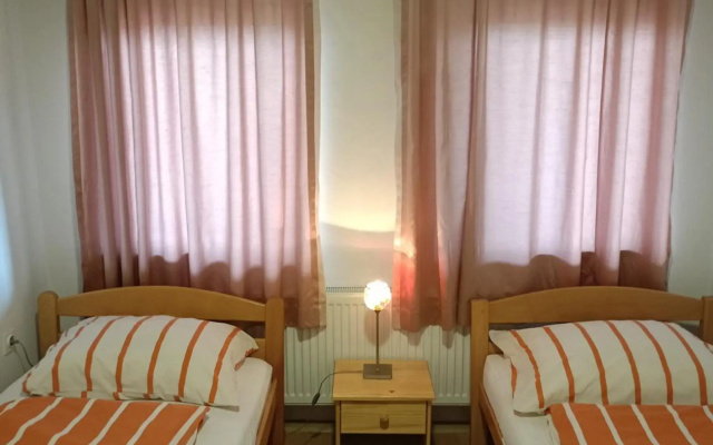Apartment and rooms"Tabašnice"Tuzla centar