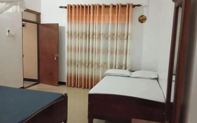 Kawakka Yala Home Stay & Hostel
