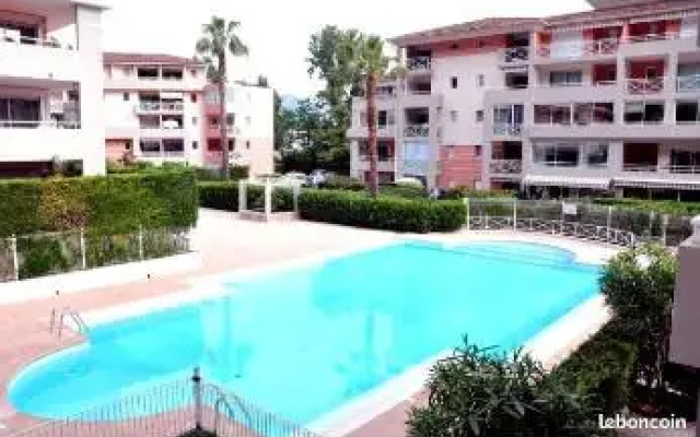 Appartement 4 personnes avec piscine, tennis, proche de la mer