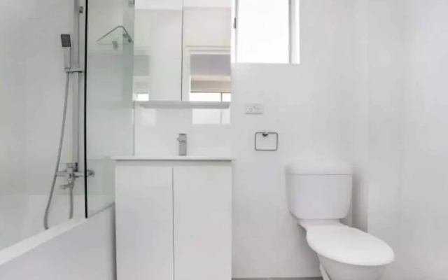 1 Bedroom Apartment by Bondi Beach