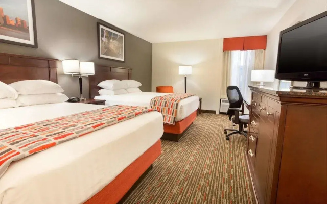 Drury Inn & Suites St. Louis Airport