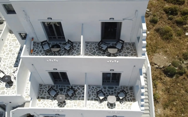 Merichas Sea View Suites