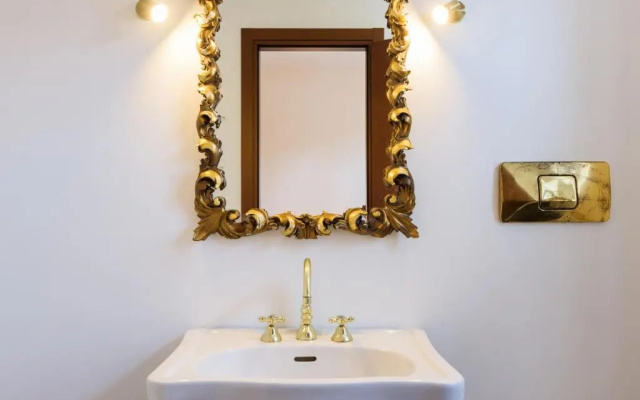Palazzo Del Pero Luxury Attic - byMyHomeinComo