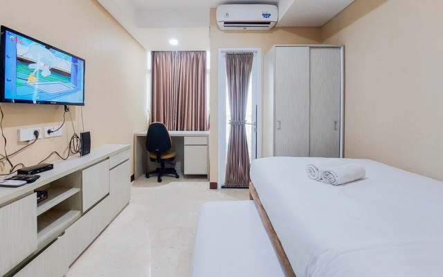 Cozy And Relaxing Studio Apartment B Residence