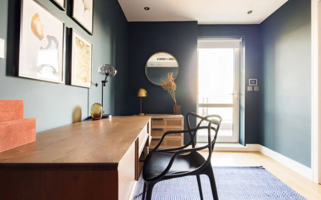 The Doulton Escape - Modern 2BDR with Balcony
