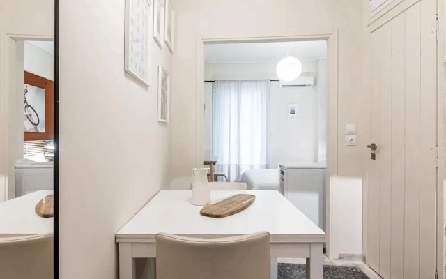 Laskareos Apartment by Olala Homes