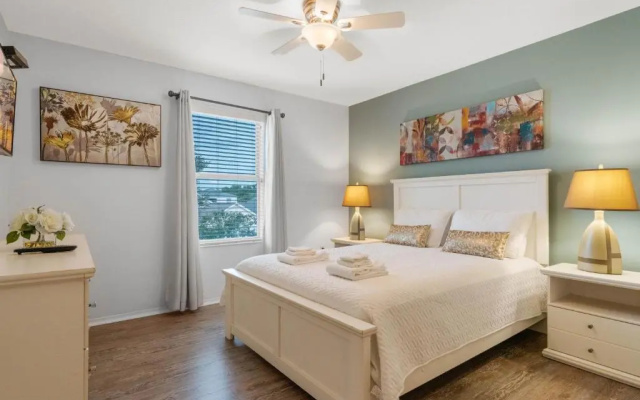 CozyKey Vacation Rentals - Crystal Cove