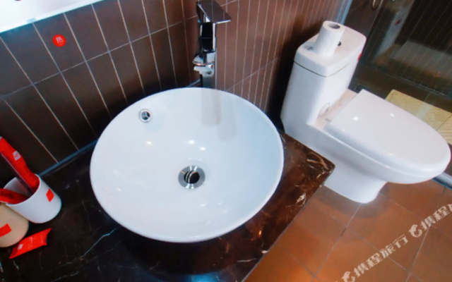 Shankee Hotel (Suzhou Xingye Life Plaza Beigang Road Subway Station)