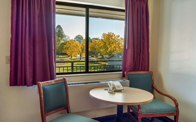 Rodeway Inn