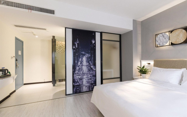 ibis Styles Chengdu Chunxi Taikoo Li Hotel