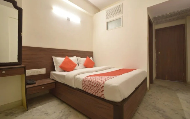 Collection O 23086 Hotel Mayur