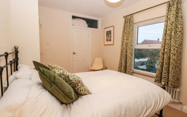 6 Melinda Cottage
