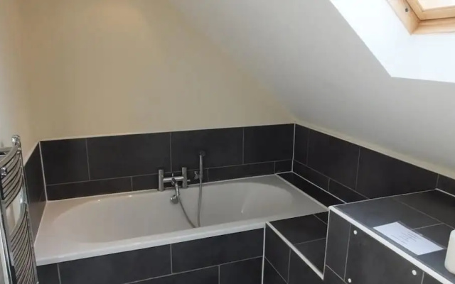 Park Place Court 3 Plas Bach