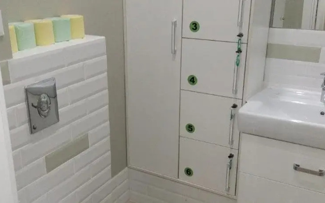 Hostel ROOM