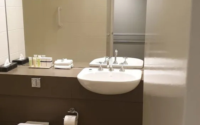 Melbourne Kew Central Apartment Hotel