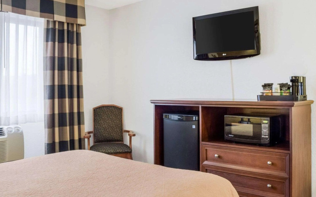 Quality Inn Oacoma - Chamberlain