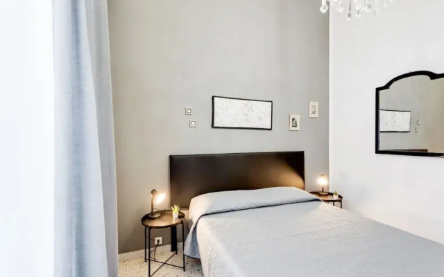 Duomo Central & Elegant Flat