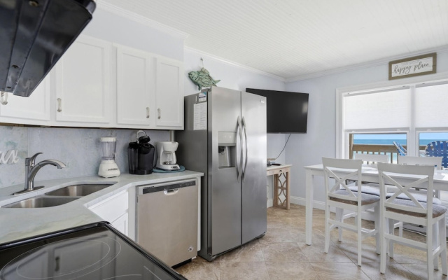 Gulf Village 207