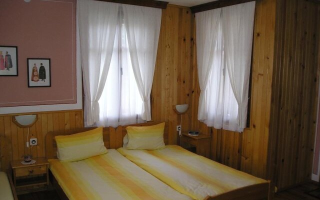Отель Guest House Bolyarka комната для гостей