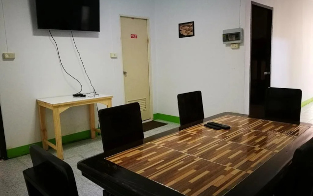 Stay With Jame Hostel