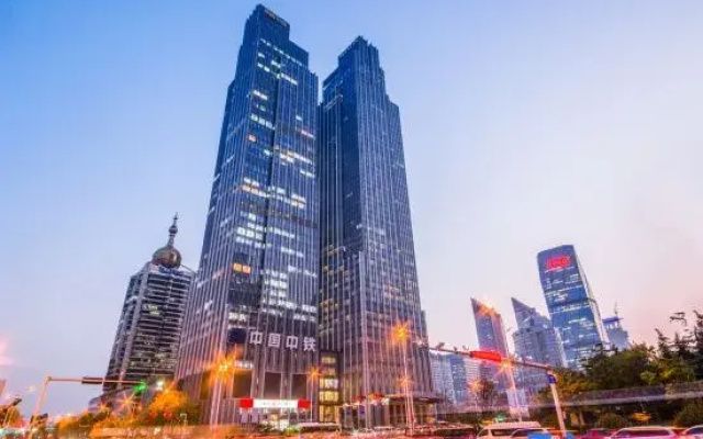 Yuelan Seaview Hotel Apartment (Qingdao May Fourth Square China Railway Center)