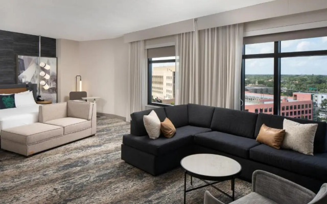 Luminary Hotel & Co., Autograph Collection