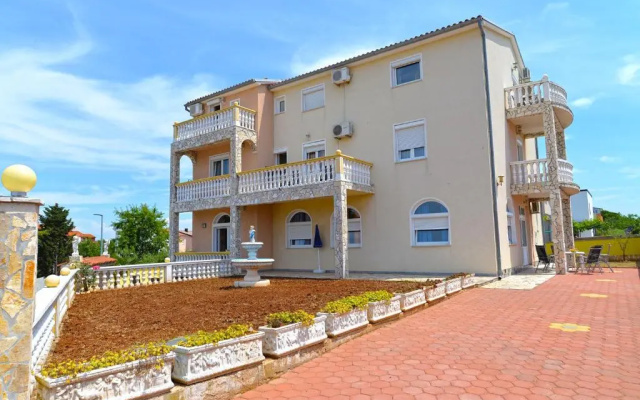 Apartments Smiljan 1466