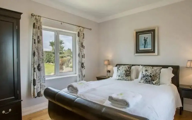 Waterford Villa 5 Bed Beach Retreat