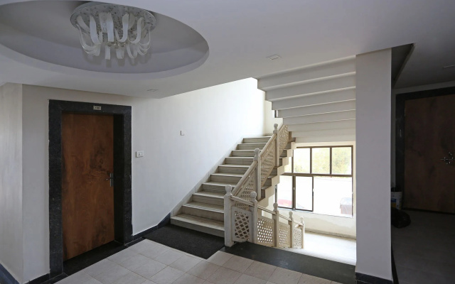 Hotel Mahabir Sheraton by OYO Rooms
