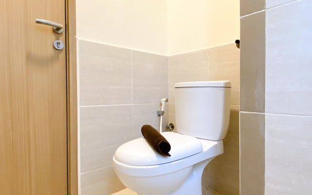 Spacious And Homey 2Br At Meikarta Apartment