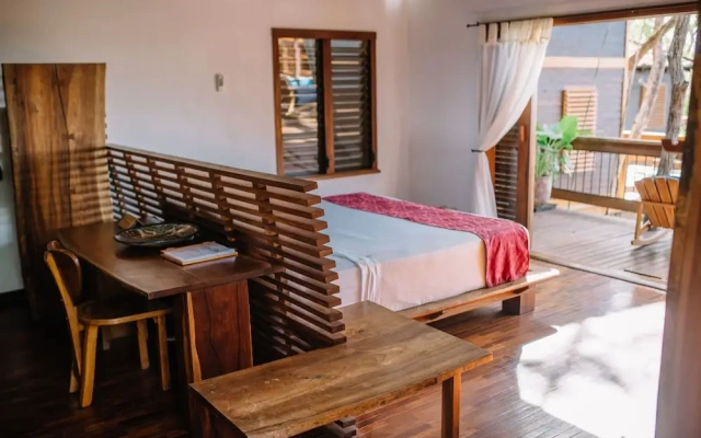 Aqua Oceanfront Resort & Residences