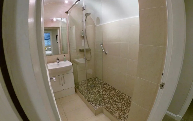 Escape to Edinburgh @ Abercromby Place