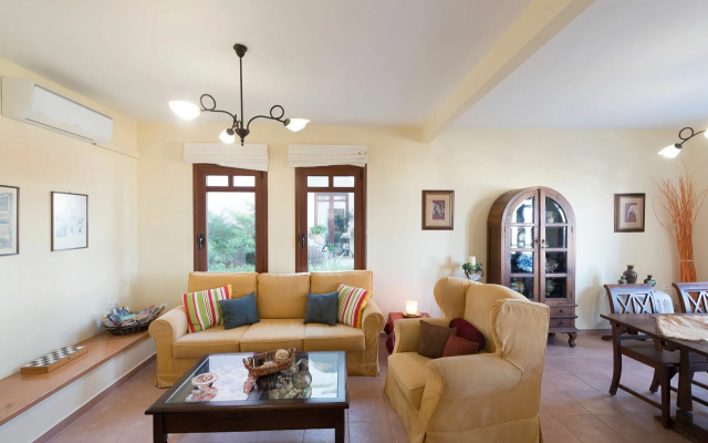 Ariadne Villa in Plaka