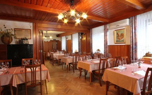Gostilna s Prenočišči Repovž