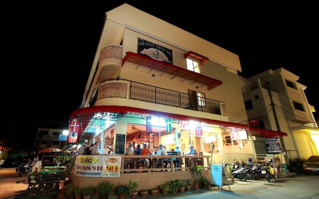 Отель 2 Vikings Restaurant & Guesthouse вид на фасад