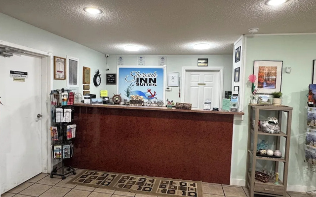 Shoreside Inn & Suites