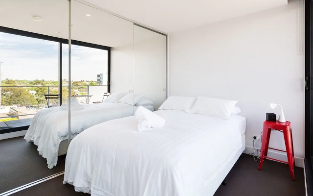 ERICA, 2BDR South Yarra Apartment