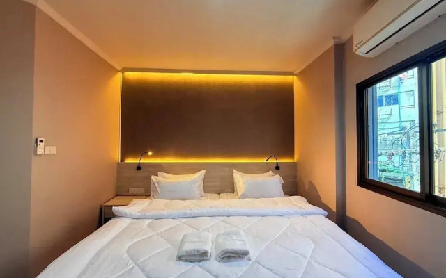 Luck Hotel Huai Khwang MRT Ratchada