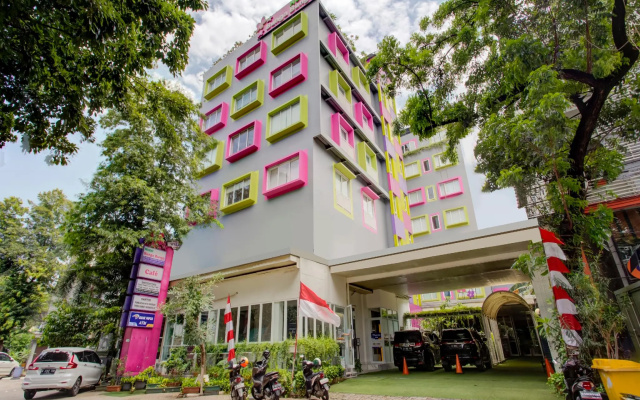OYO 4005 Bunga Dahlia Guest House