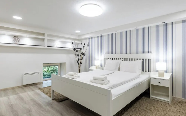 Venus Apartments - Broadway II