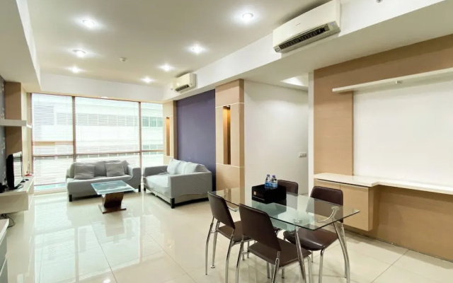 Modern Look And Comfort 2Br Kemang Village Apartment