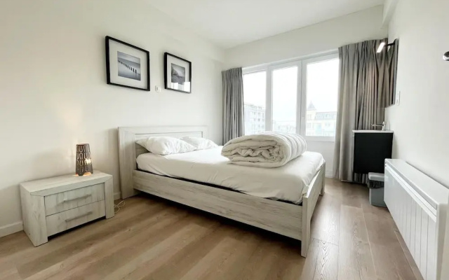 Apartment in Wenduine With Sea Views