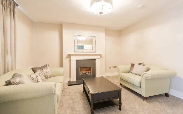 Central Apartment Camden Street