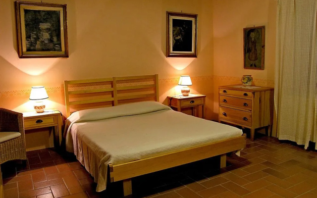 Tassinaia Bed & Breakfast