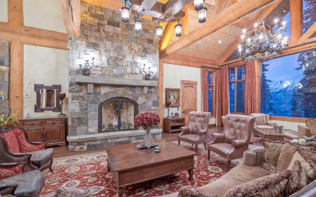 Autumn Ridge by Exceptional Stays