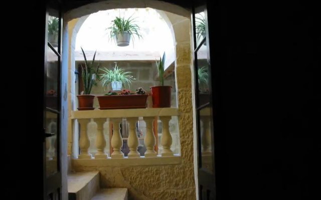 Ta' Martin Farmhouse - Holiday Home In Gozo, Malta